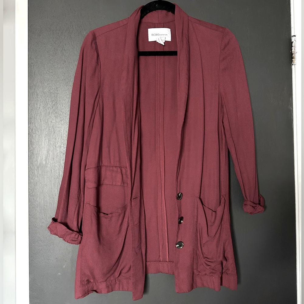BCBGeneration Burgundy Boyfriend Fit Lightweight Blazer - Size Small.